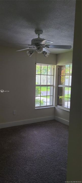 Recently Rented: $2,400 (3 beds, 2 baths, 1645 Square Feet)