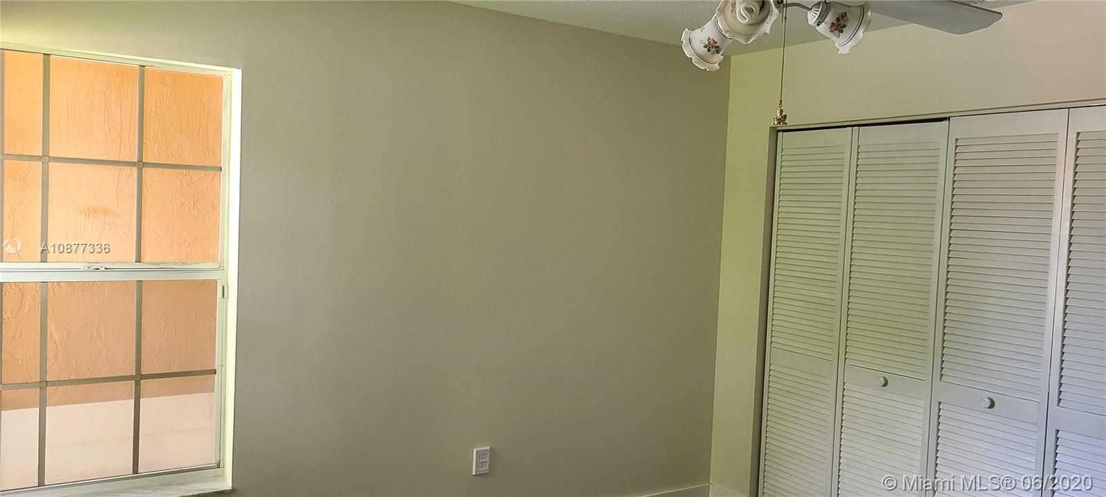 Recently Rented: $2,400 (3 beds, 2 baths, 1645 Square Feet)