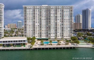 Recently Sold: $240,000 (1 beds, 1 baths, 762 Square Feet)