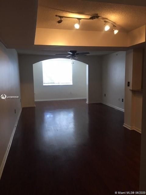 Recently Sold: $139,000 (1 beds, 1 baths, 1000 Square Feet)