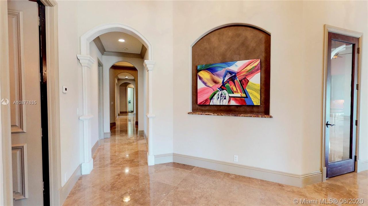 Vendido Recientemente: $2,999,000 (6 camas, 7 baños, 6913 Pies cuadrados)
