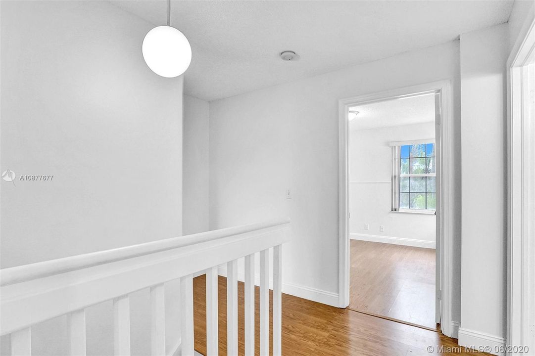 Recently Rented: $2,750 (3 beds, 2 baths, 1660 Square Feet)