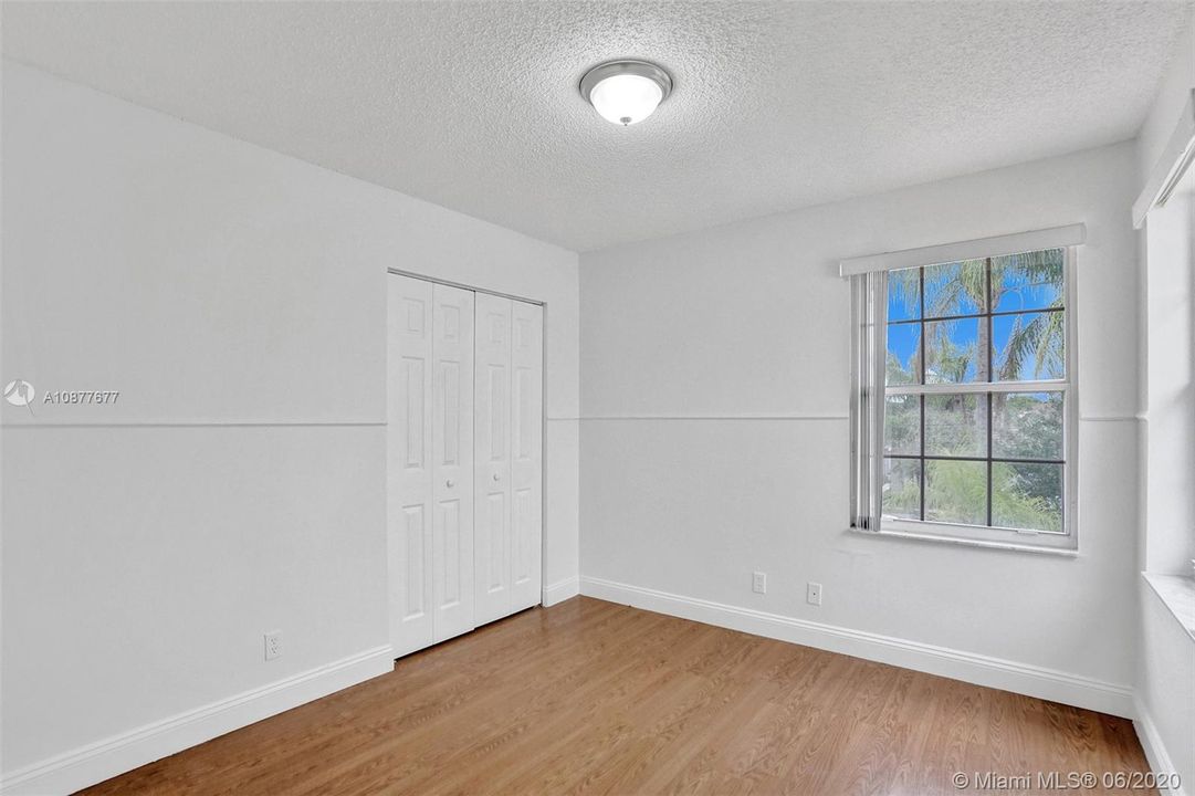 Recently Rented: $2,750 (3 beds, 2 baths, 1660 Square Feet)