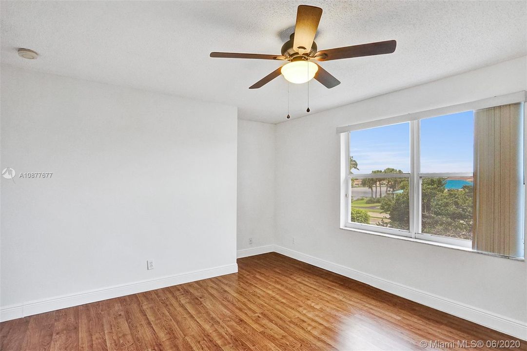 Recently Rented: $2,750 (3 beds, 2 baths, 1660 Square Feet)