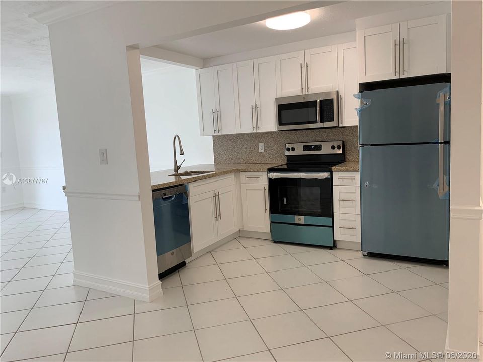 Recently Sold: $105,000 (1 beds, 1 baths, 960 Square Feet)