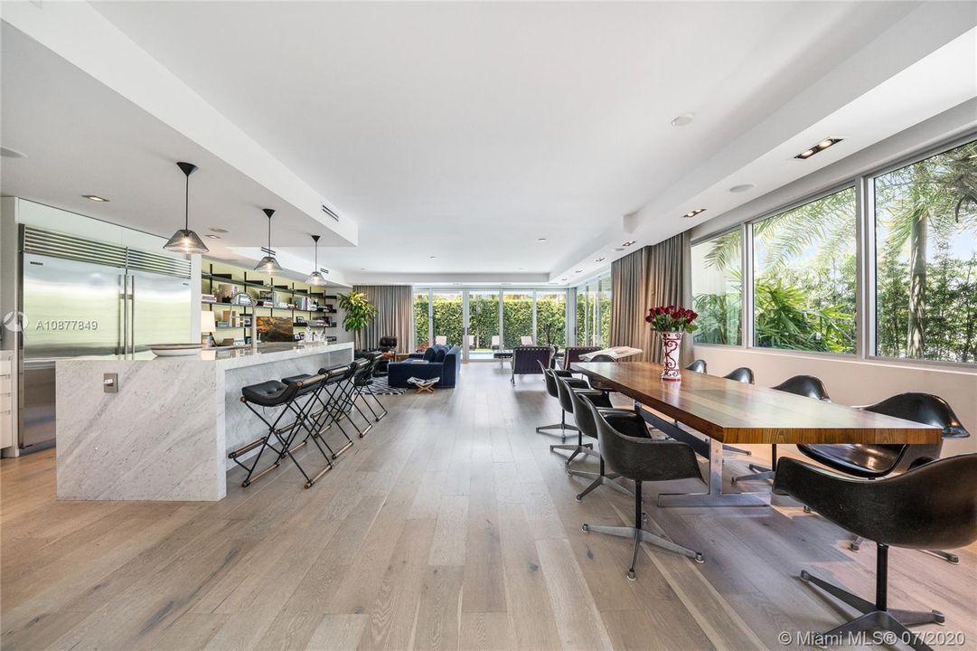 Недавно арендовано: $19,500 (5 спален, 5 ванн, 3814 Квадратных фут)