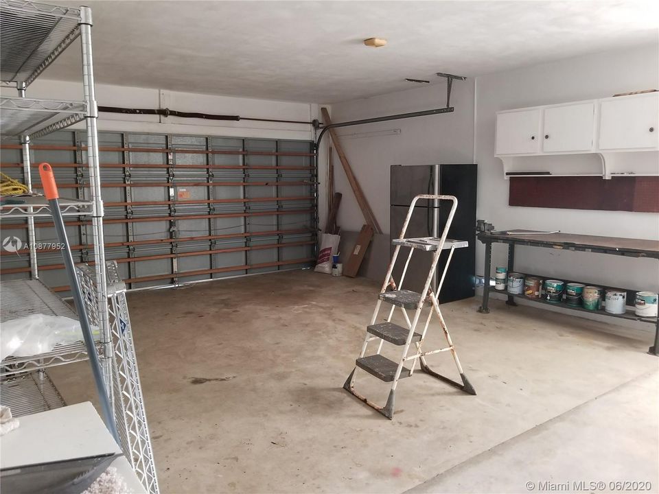 Vendido Recientemente: $394,500 (3 camas, 2 baños, 1518 Pies cuadrados)
