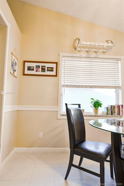 Recently Sold: $344,999 (3 beds, 2 baths, 1888 Square Feet)