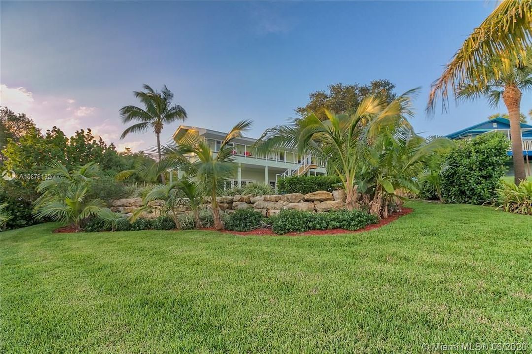 Recently Sold: $1,450,000 (3 beds, 3 baths, 0 Square Feet)