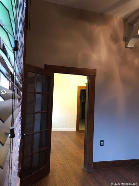 Recently Sold: $485,000 (3 beds, 2 baths, 1754 Square Feet)