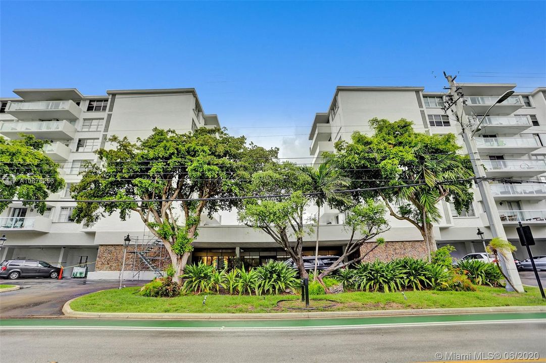 Recently Sold: $367,000 (2 beds, 2 baths, 1484 Square Feet)