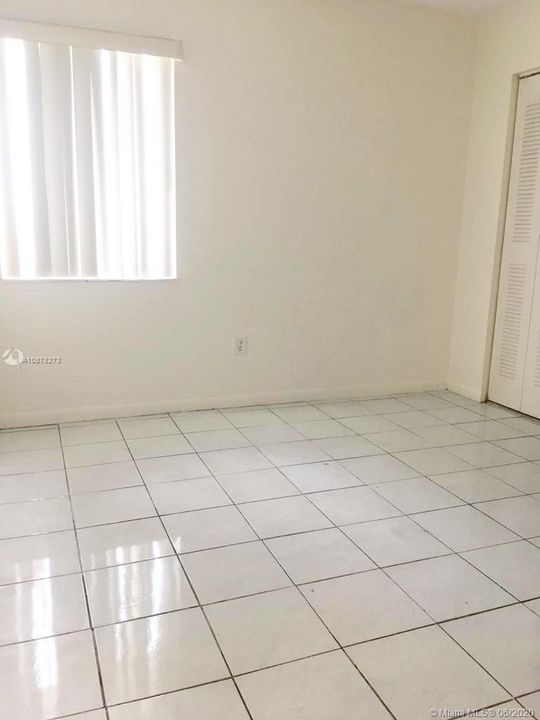 Recientemente alquilado: $1,550 (3 camas, 2 baños, 1085 Pies cuadrados)
