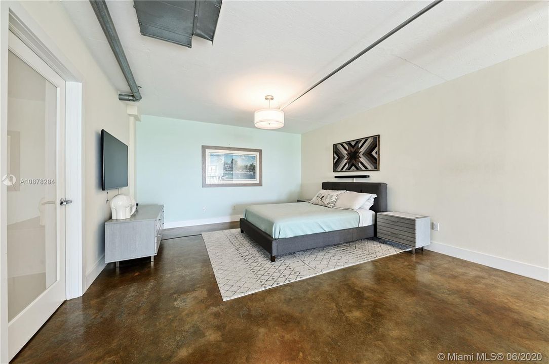 Master Bedroom, Enclosed Bathroom, Closet