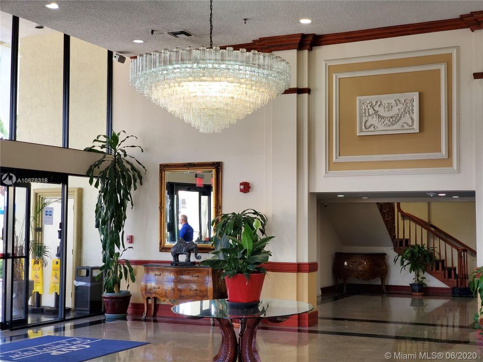 Recently Rented: $2,000 (2 beds, 2 baths, 1030 Square Feet)