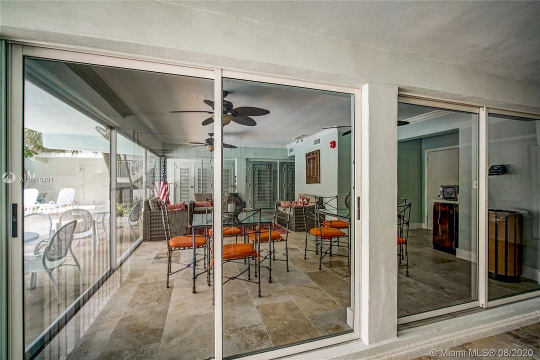Recently Sold: $339,000 (1 beds, 1 baths, 590 Square Feet)