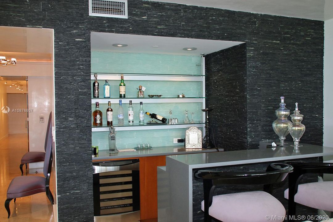 Recently Rented: $6,000 (2 beds, 2 baths, 2980 Square Feet)