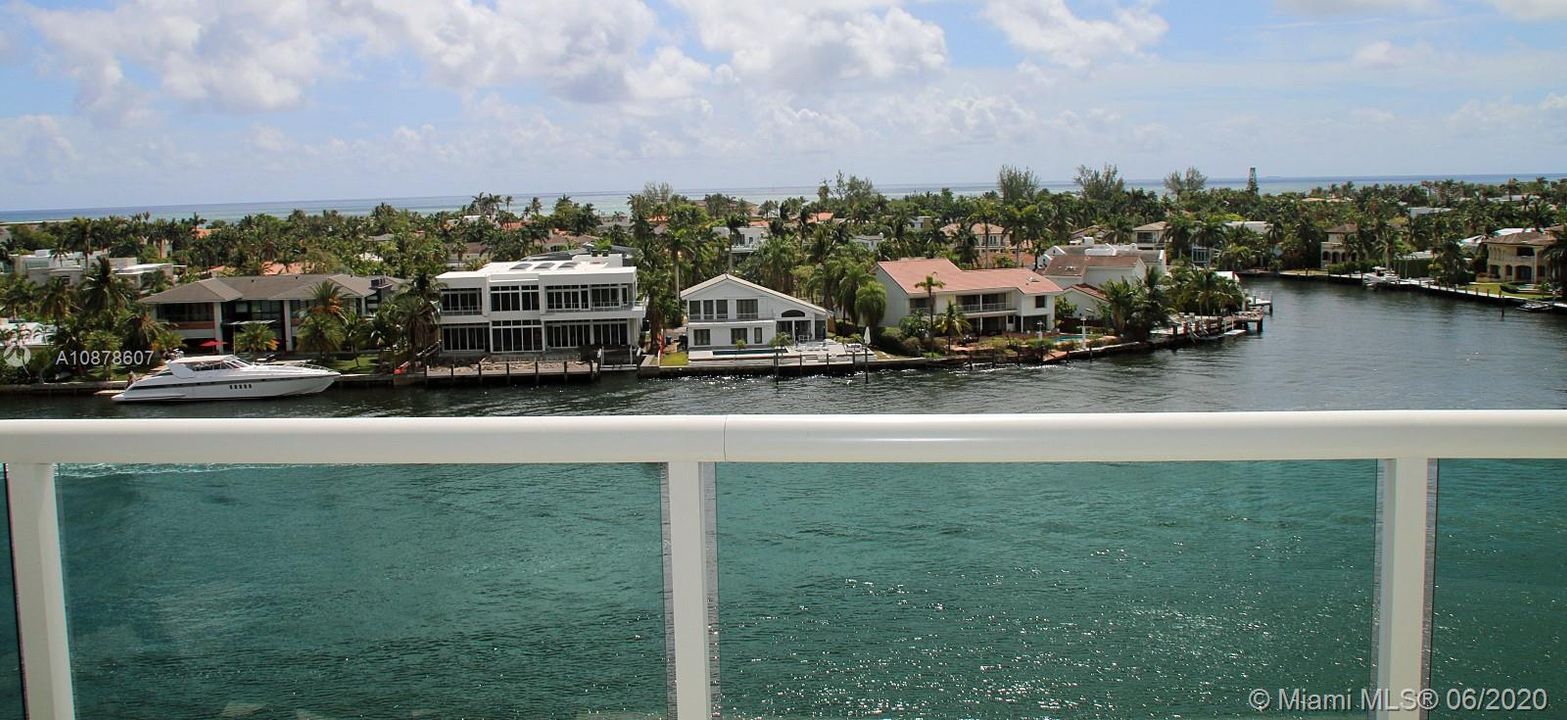 Recently Rented: $6,000 (2 beds, 2 baths, 2980 Square Feet)
