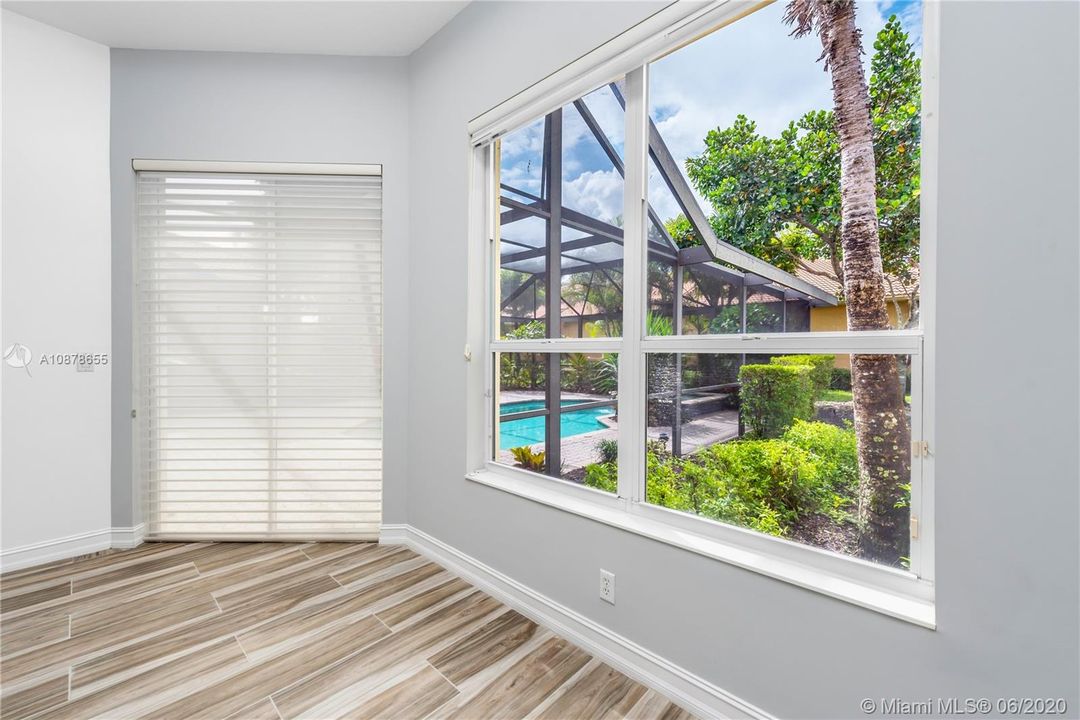 Recently Sold: $299,900 (4 beds, 3 baths, 2297 Square Feet)