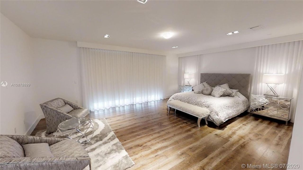 Недавно арендовано: $6,990 (5 спален, 5 ванн, 4628 Квадратных фут)