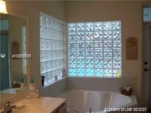 Недавно арендовано: $3,250 (5 спален, 3 ванн, 3375 Квадратных фут)