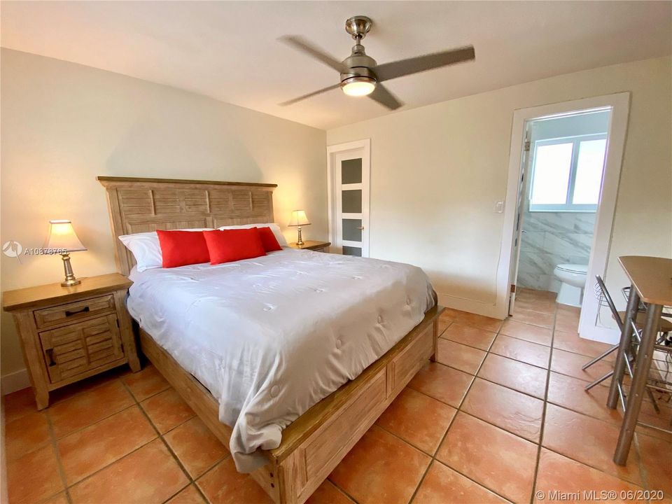 Recientemente alquilado: $2,200 (2 camas, 2 baños, 0 Pies cuadrados)