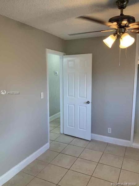 Recently Rented: $1,585 (3 beds, 2 baths, 1007 Square Feet)