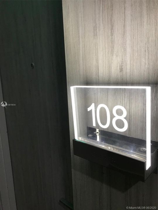 Недавно продано: $219,900 (0 спален, 1 ванн, 376 Квадратных фут)