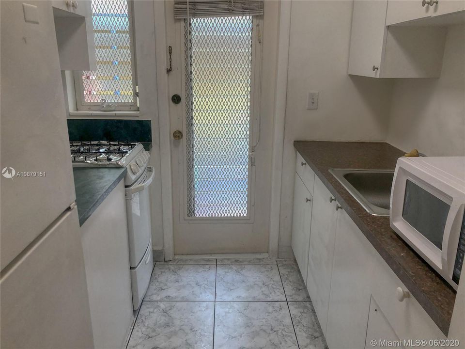 Недавно арендовано: $850 (0 спален, 1 ванн, 439 Квадратных фут)