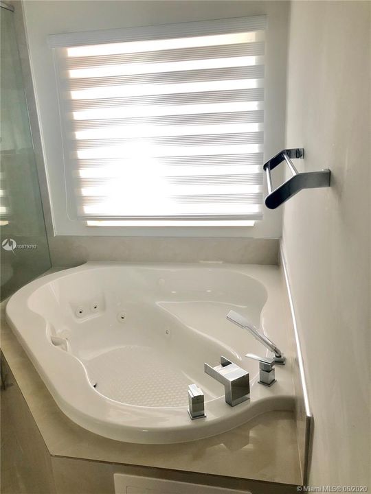 Jetted Tub
