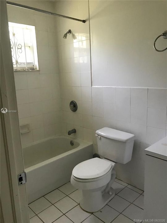 Recientemente alquilado: $1,700 (3 camas, 2 baños, 1192 Pies cuadrados)