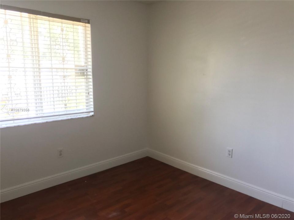 Recientemente alquilado: $1,700 (3 camas, 2 baños, 1192 Pies cuadrados)