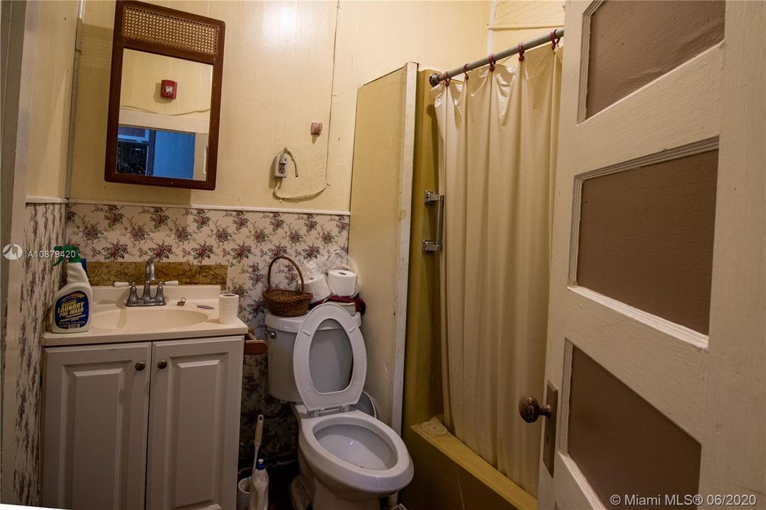 Vendido Recientemente: $850,000 (0 camas, 0 baños, 422 Pies cuadrados)