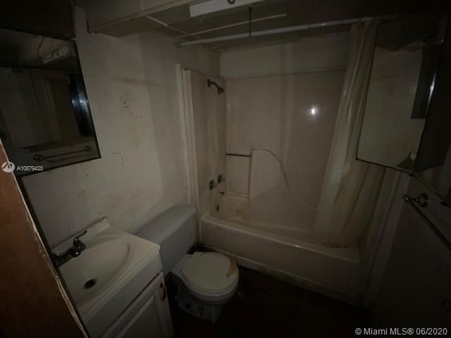 Vendido Recientemente: $850,000 (0 camas, 0 baños, 422 Pies cuadrados)