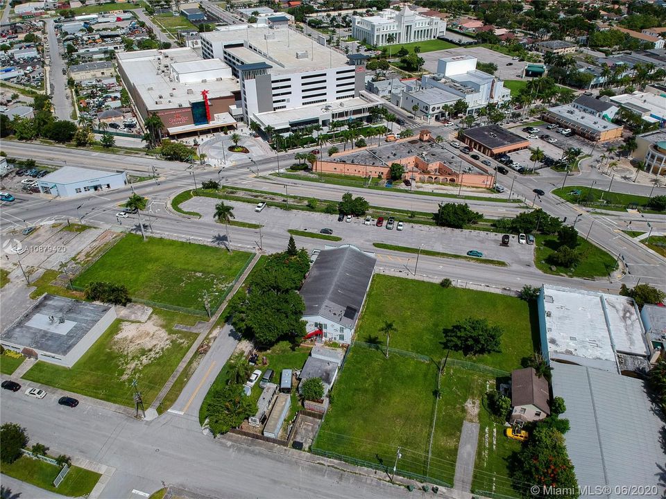 Vendido Recientemente: $850,000 (0 camas, 0 baños, 422 Pies cuadrados)