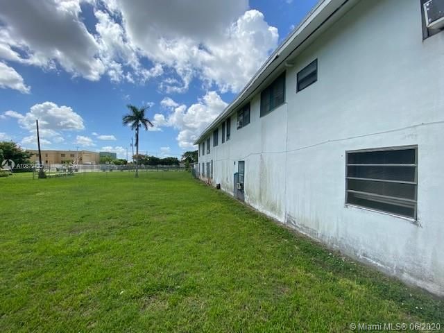 Vendido Recientemente: $850,000 (0 camas, 0 baños, 422 Pies cuadrados)
