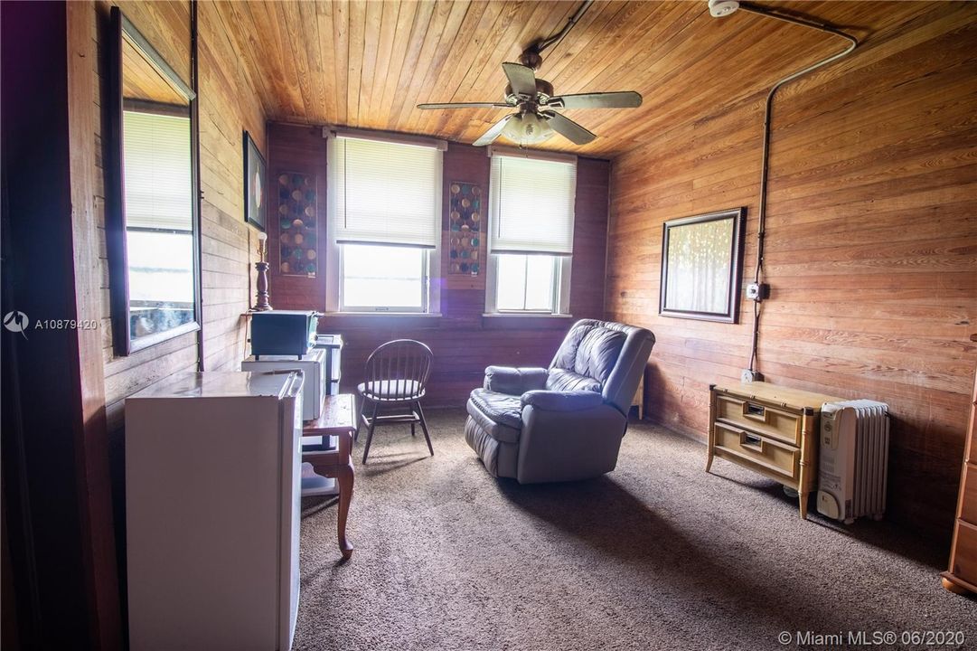 Vendido Recientemente: $850,000 (0 camas, 0 baños, 422 Pies cuadrados)