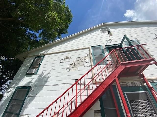 Vendido Recientemente: $850,000 (0 camas, 0 baños, 422 Pies cuadrados)