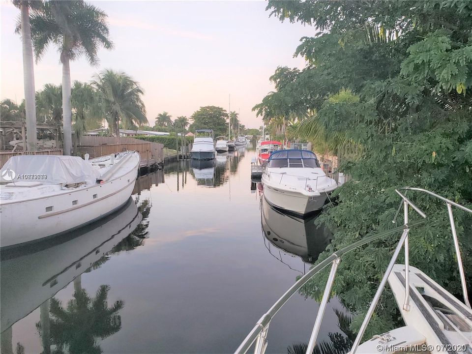 Recently Rented: $2,500 (3 beds, 2 baths, 1222 Square Feet)