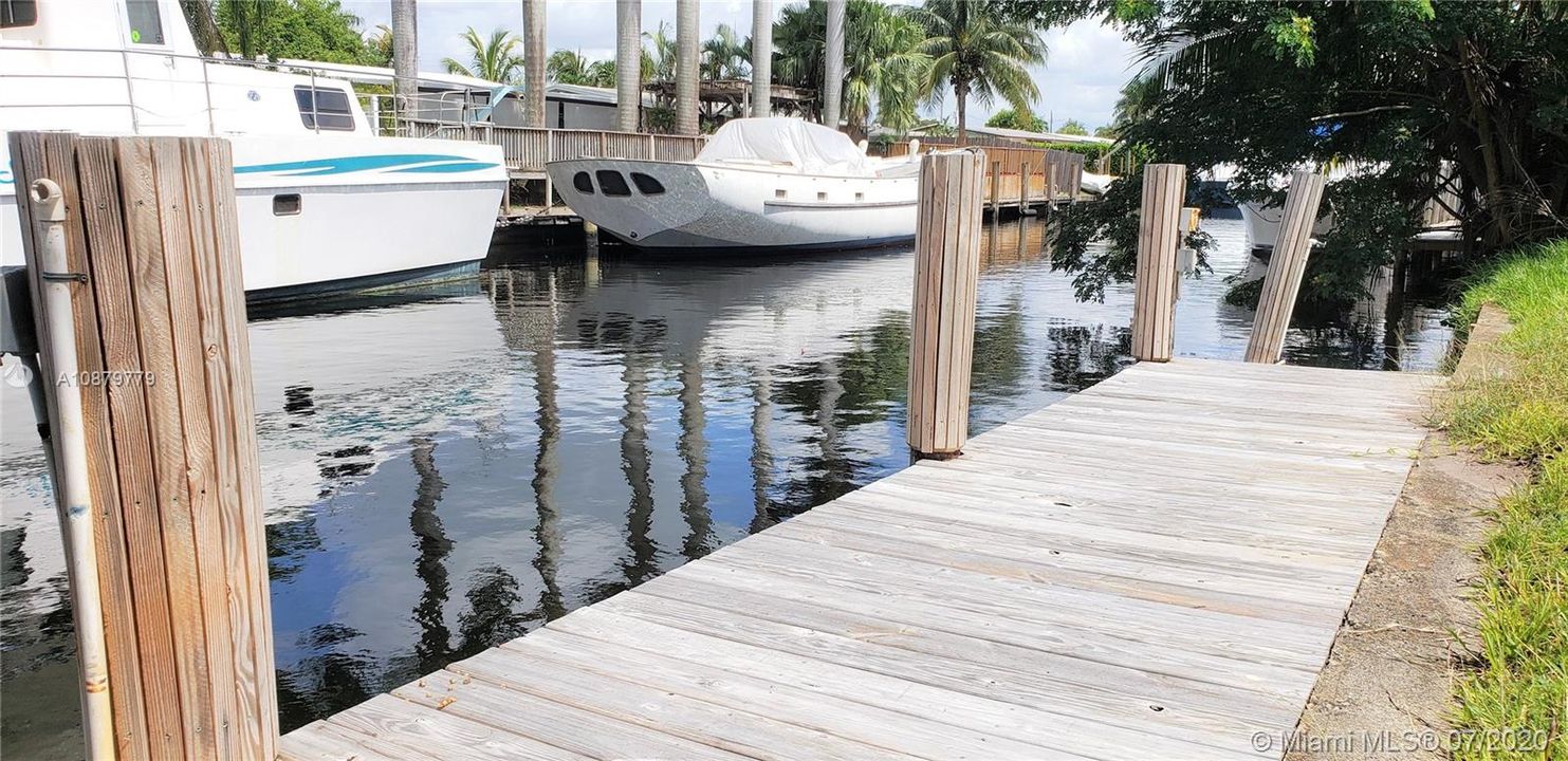 Recently Rented: $2,500 (3 beds, 2 baths, 1222 Square Feet)