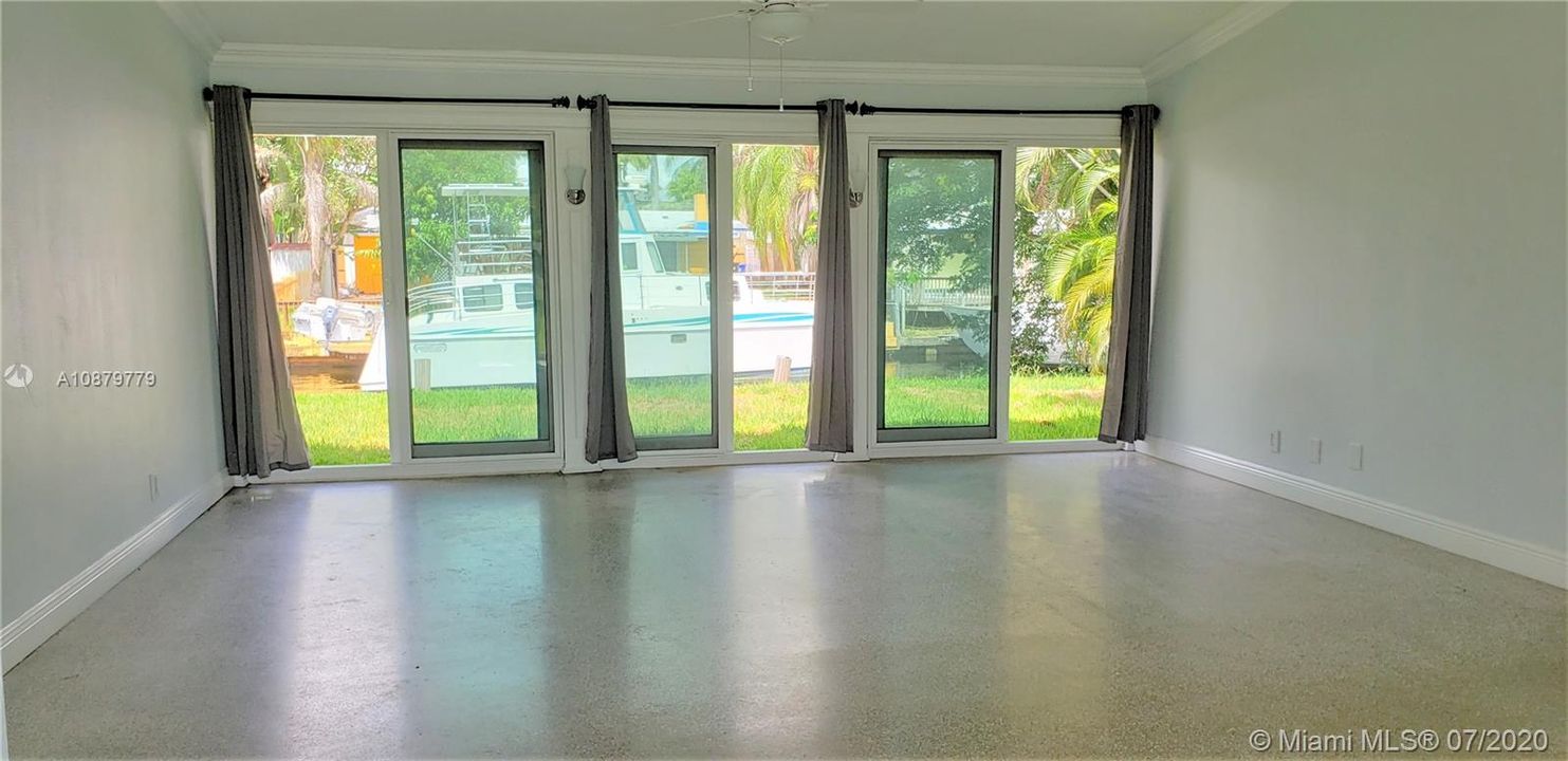 Recently Rented: $2,500 (3 beds, 2 baths, 1222 Square Feet)