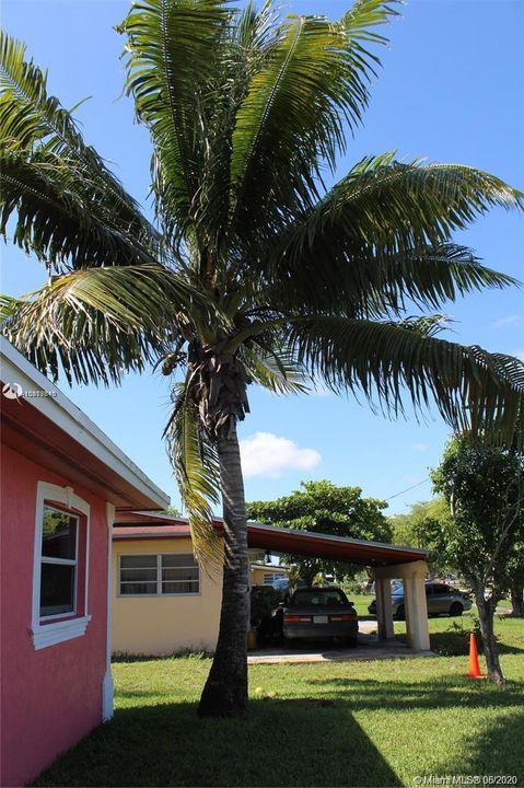 Vendido Recientemente: $329,900 (5 camas, 3 baños, 2379 Pies cuadrados)