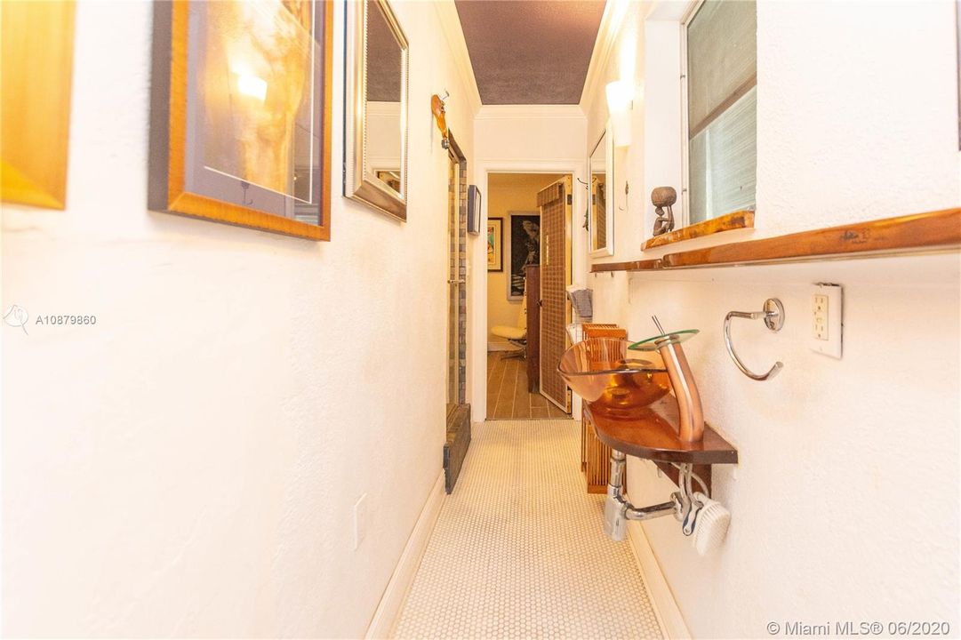 Recently Sold: $439,900 (3 beds, 2 baths, 1062 Square Feet)