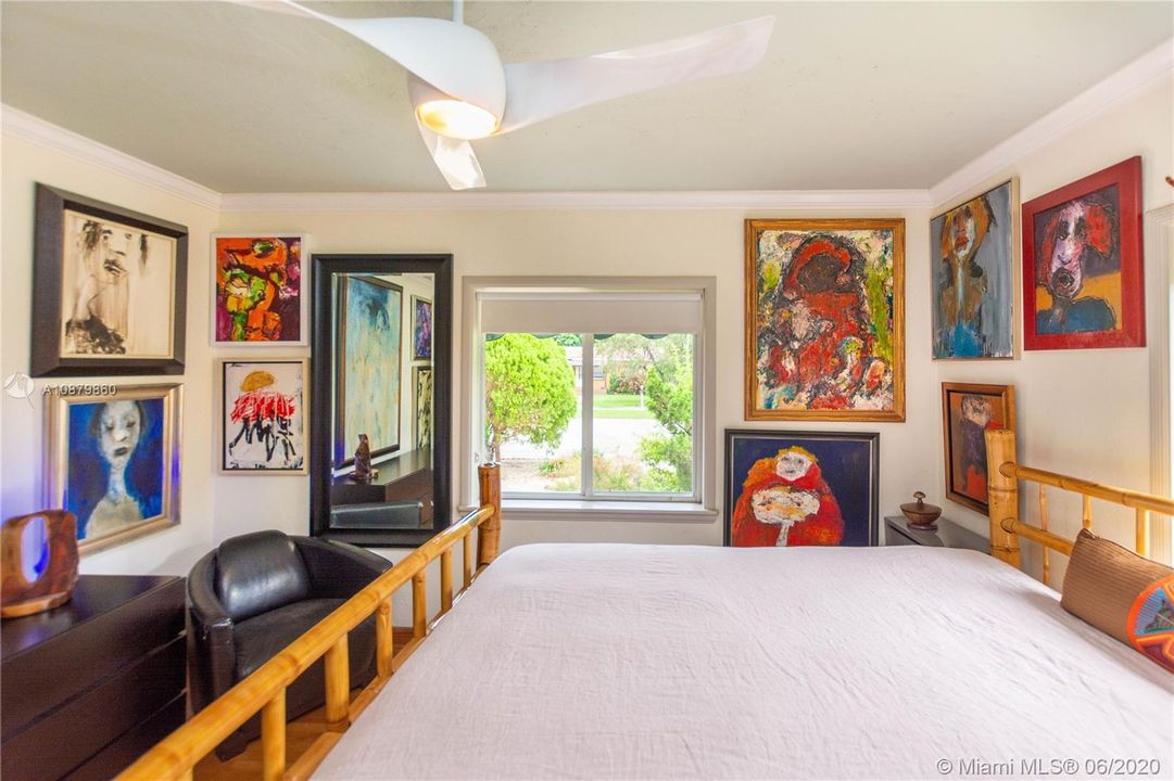 Recently Sold: $439,900 (3 beds, 2 baths, 1062 Square Feet)