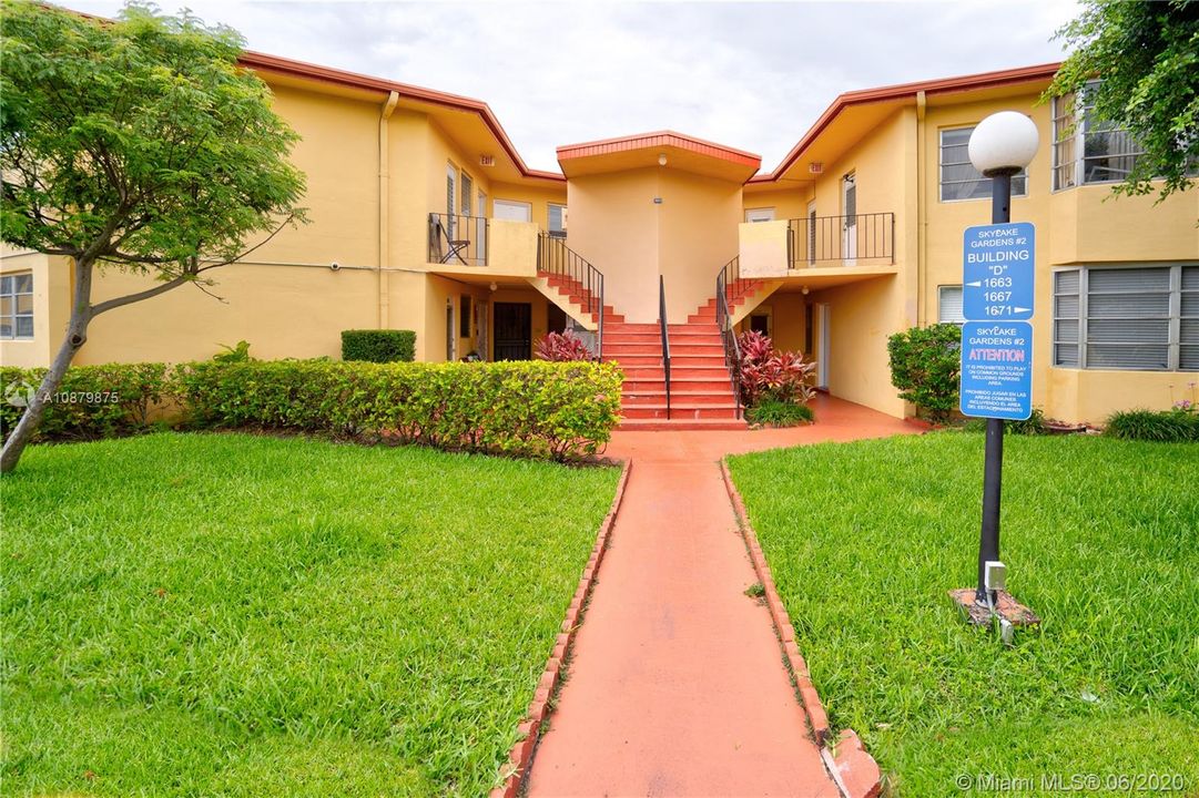 Recently Sold: $125,000 (2 beds, 1 baths, 860 Square Feet)