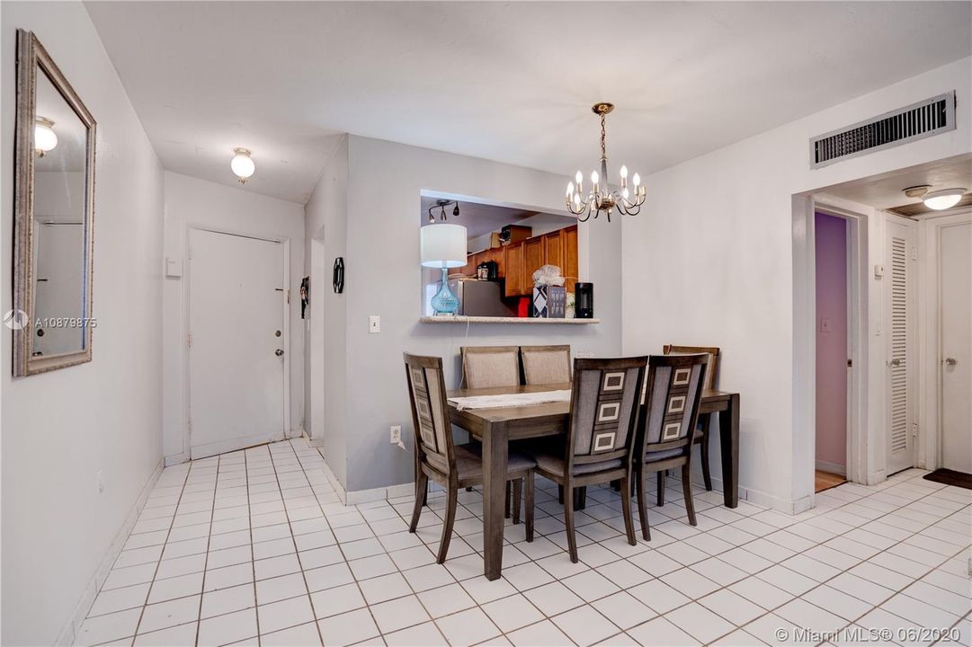 Recently Sold: $125,000 (2 beds, 1 baths, 860 Square Feet)