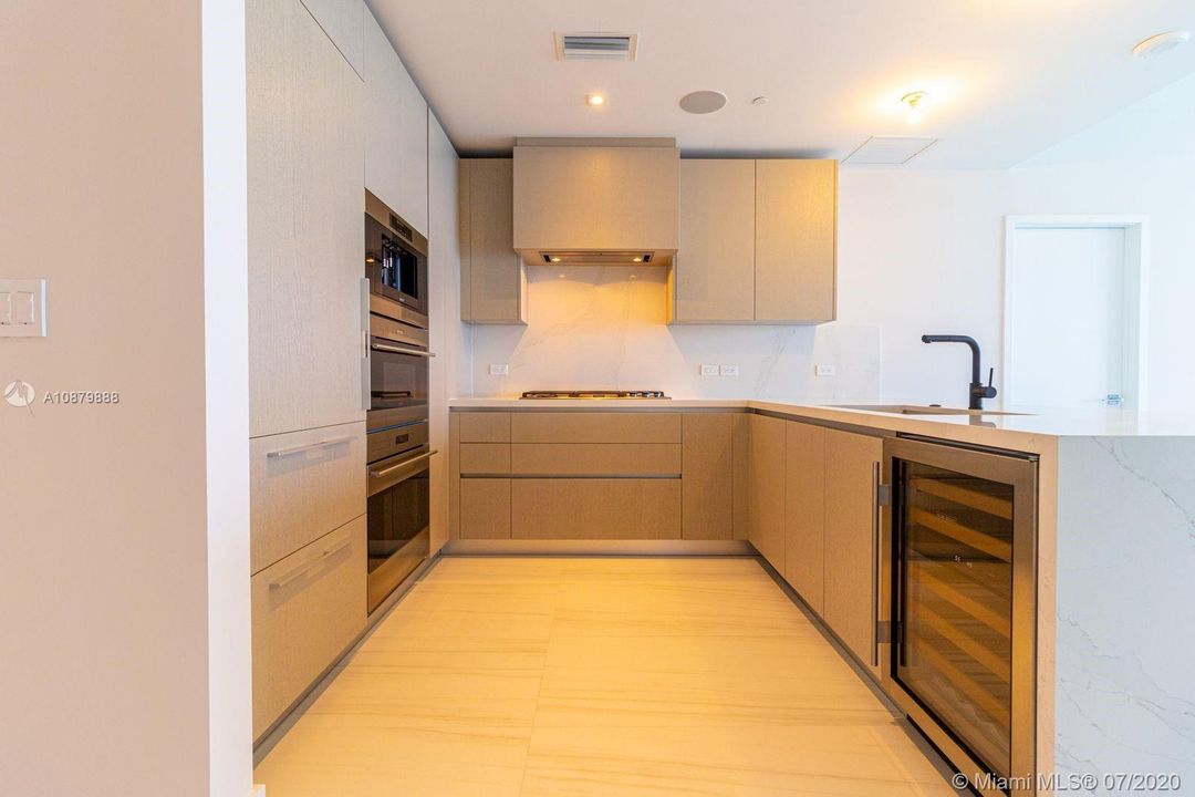 Недавно продано: $2,295,000 (2 спален, 3 ванн, 1753 Квадратных фут)