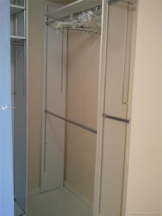 Recientemente alquilado: $2,025 (2 camas, 2 baños, 910 Pies cuadrados)