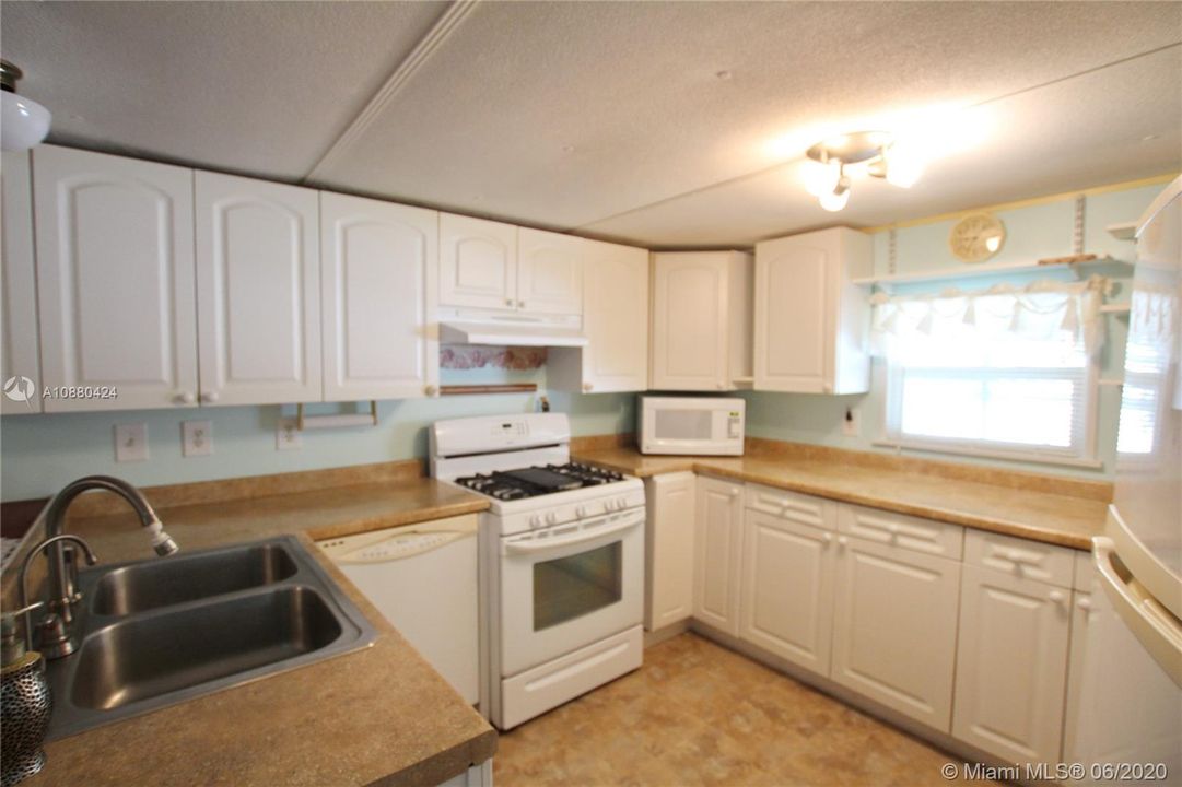 Recently Sold: $105,000 (2 beds, 2 baths, 0 Square Feet)