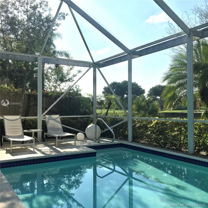 Recently Sold: $320,000 (4 beds, 3 baths, 2556 Square Feet)