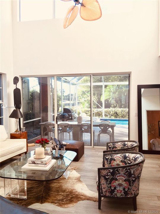 Recently Sold: $320,000 (4 beds, 3 baths, 2556 Square Feet)